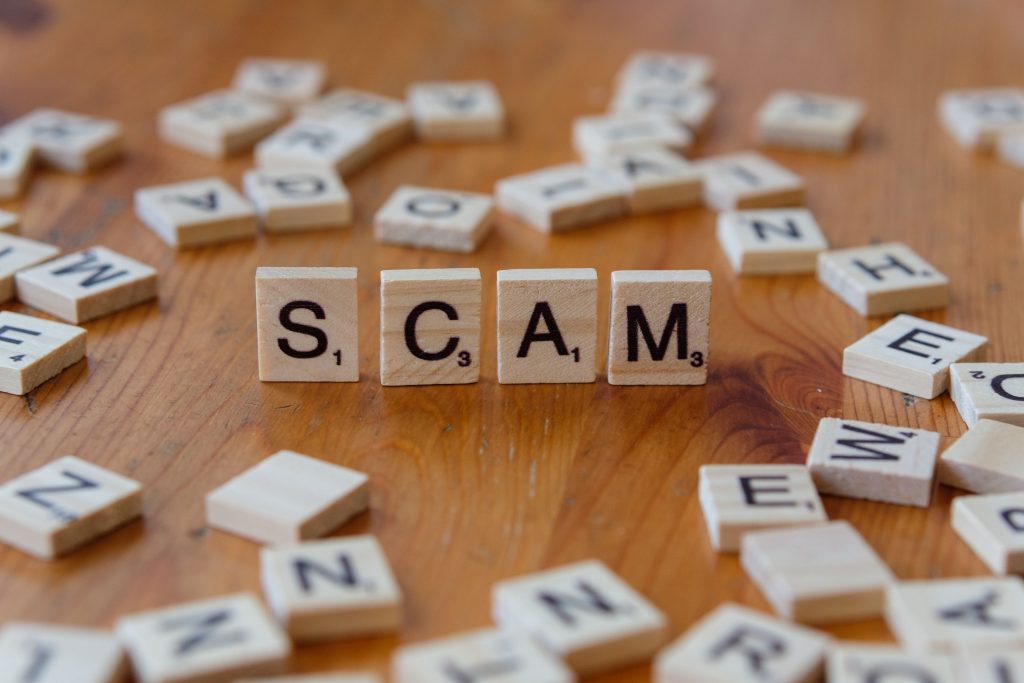 Avoid the scammer in this community known as u/carolweeks