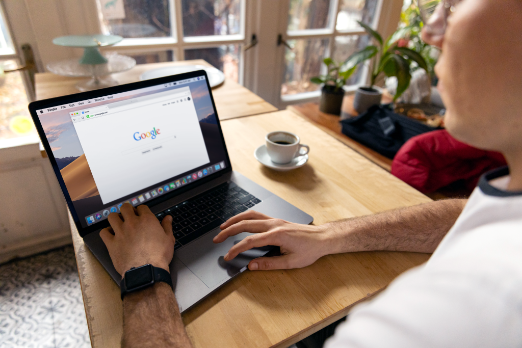 Has anyone here actually used Reddit to help with local SEO without it coming off spammy?